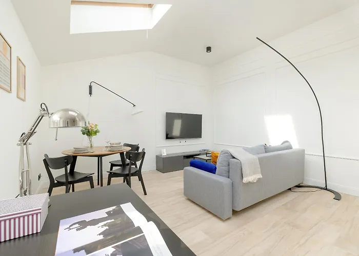 Minimalist Bright Apartment Kopernika Near Old Town In Poznan By Noclegi Renters