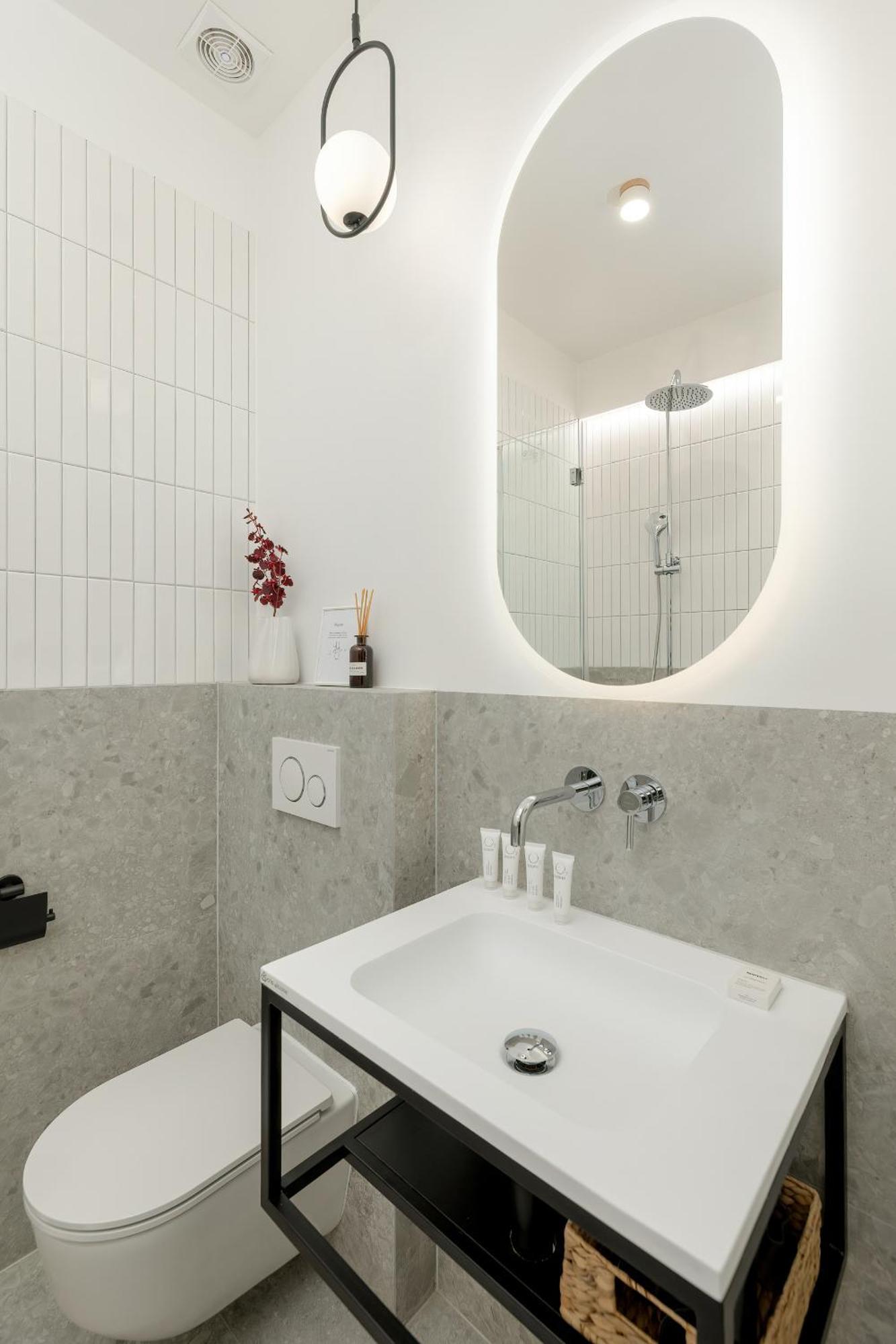 Minimalist Bright Kopernika Near Old Town In By Renters