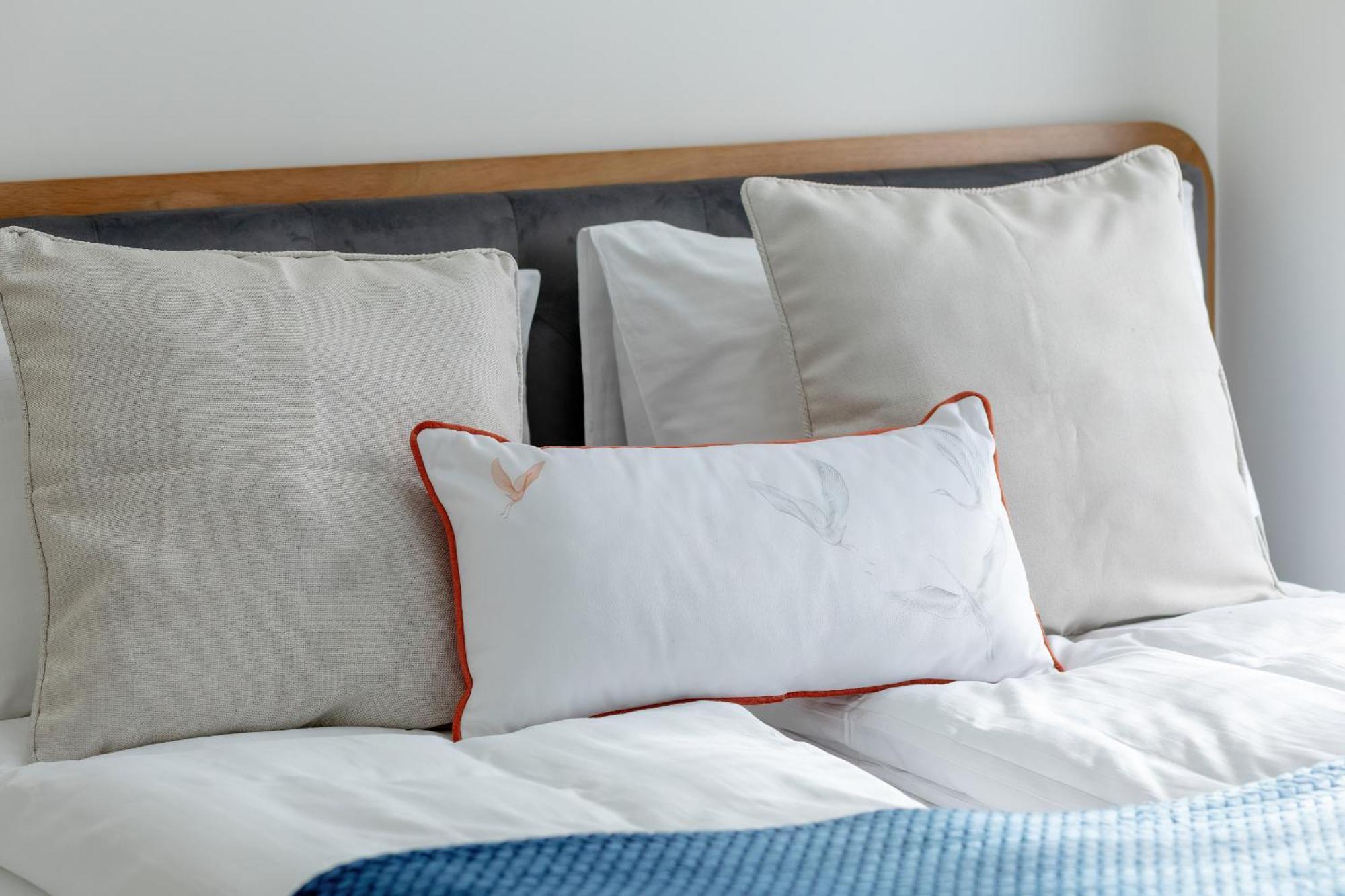 Apartment Minimalist Bright Kopernika Near Old Town In By Renters